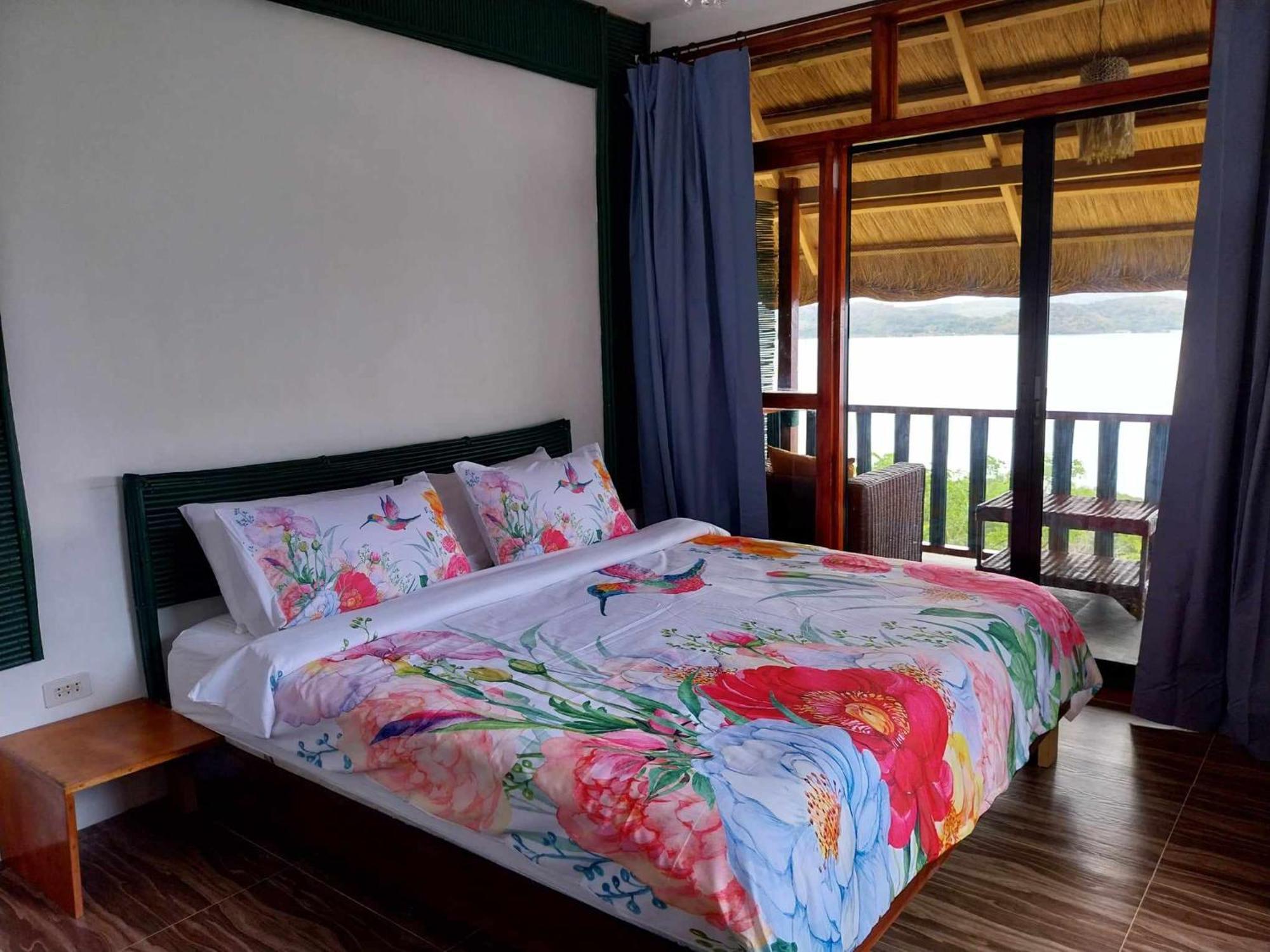 Miley Lodging Restobar New Busuanga Exterior photo